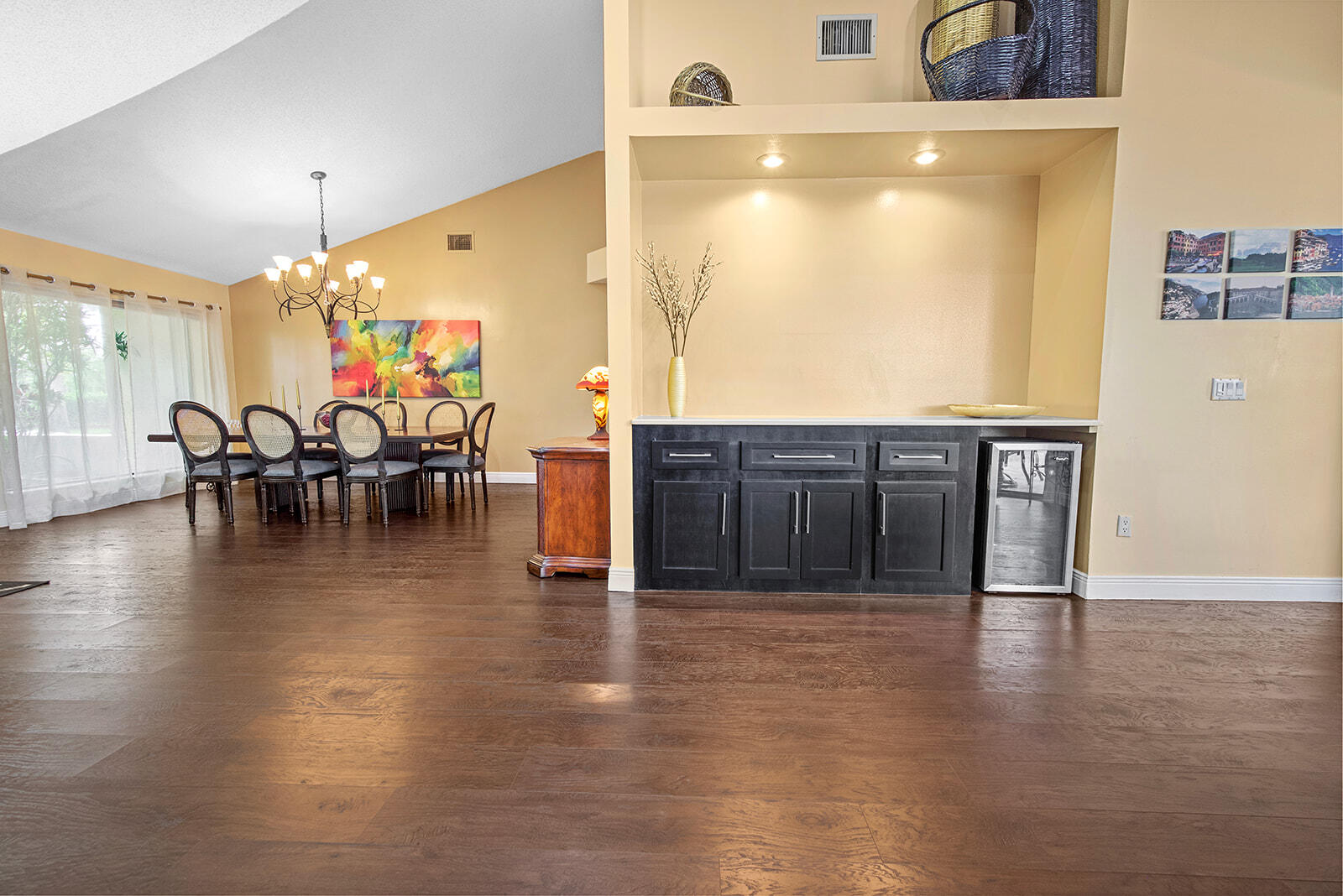 10624 Avenida Santa Ana