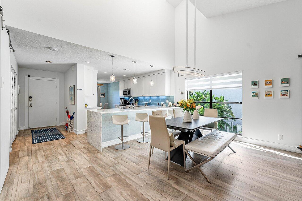 39 Eastgate Drive B