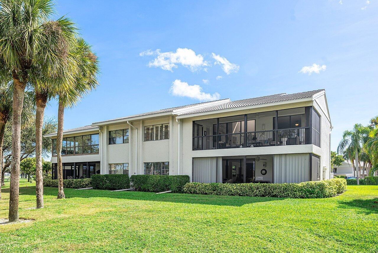 39 Eastgate Drive B