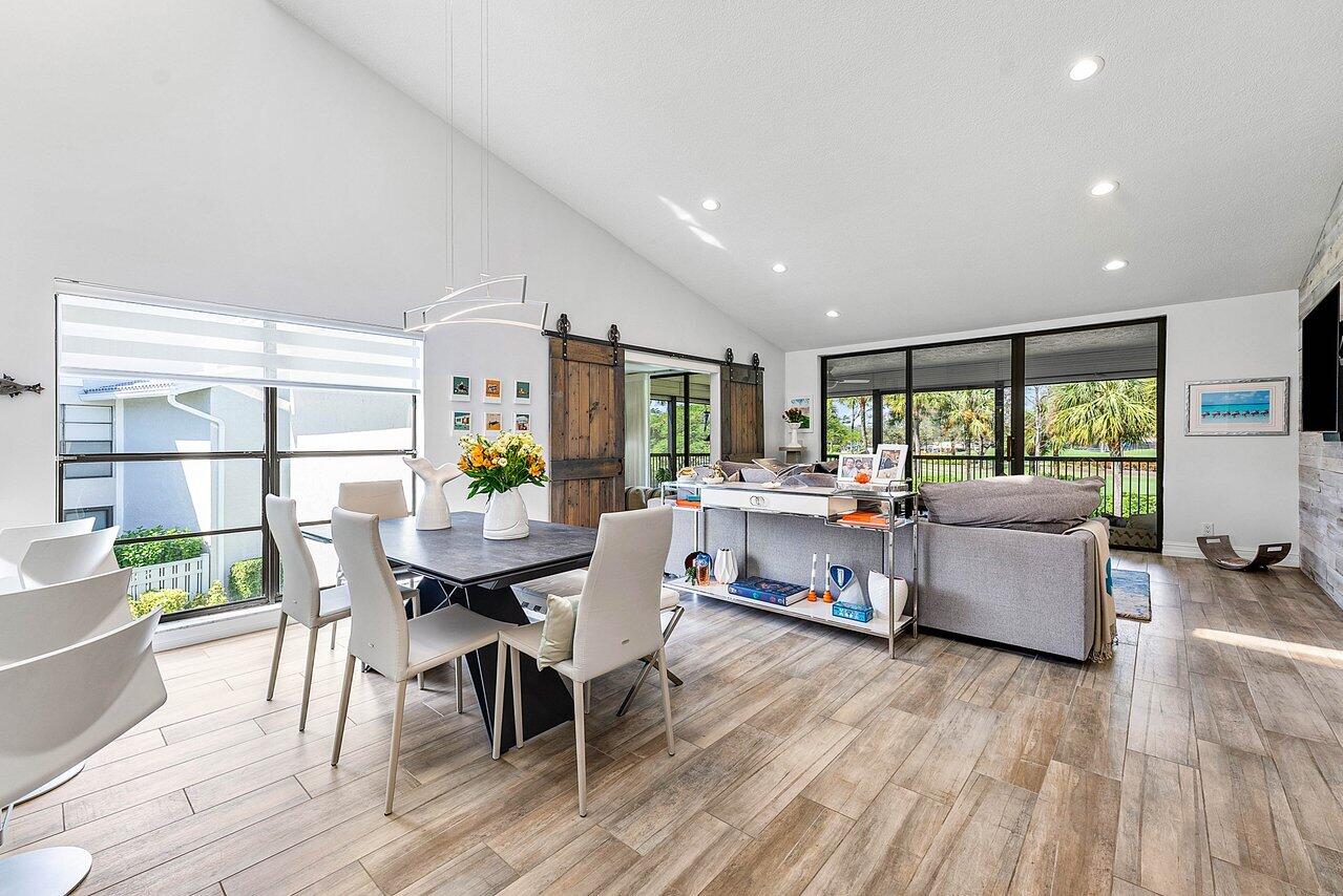 39 Eastgate Drive B