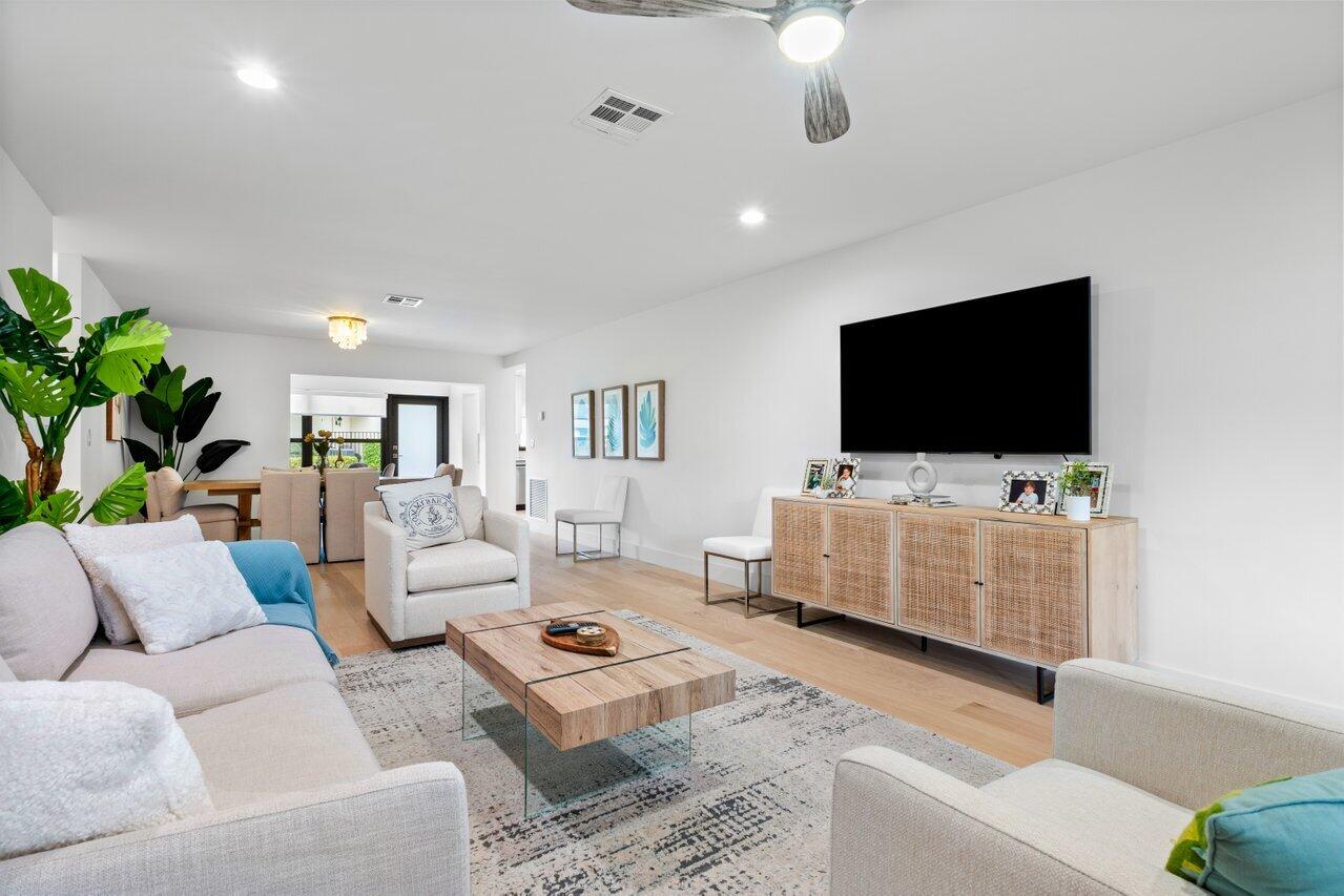 4872 Dovewood Circle A