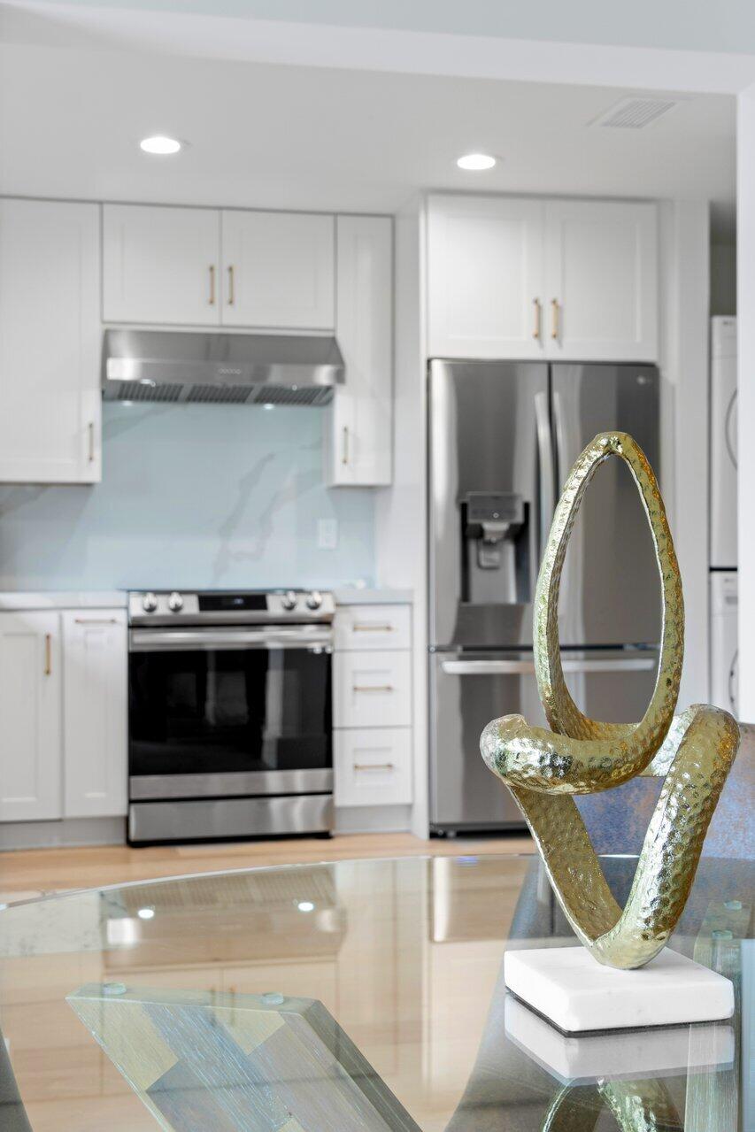 4872 Dovewood Circle A