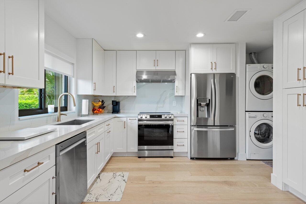 4872 Dovewood Circle A