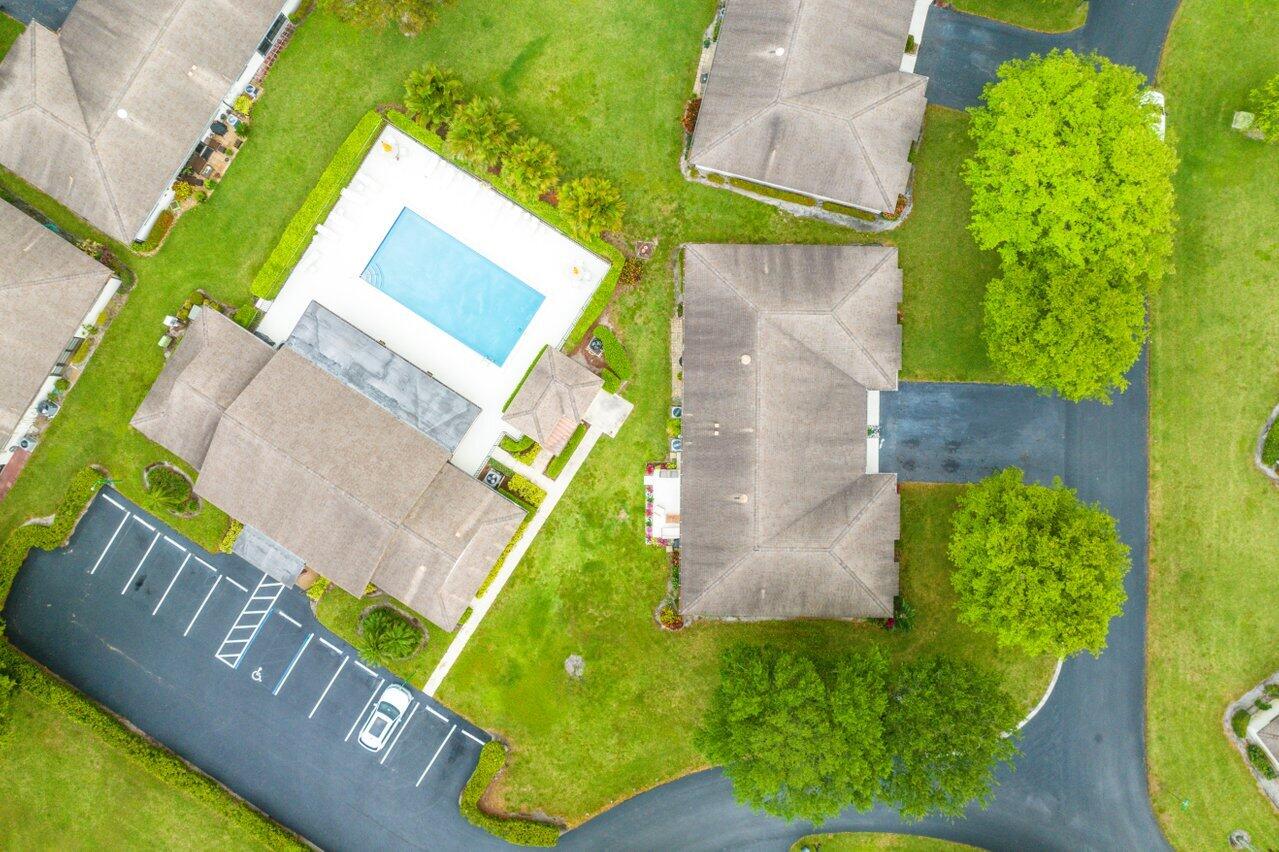 4872 Dovewood Circle A