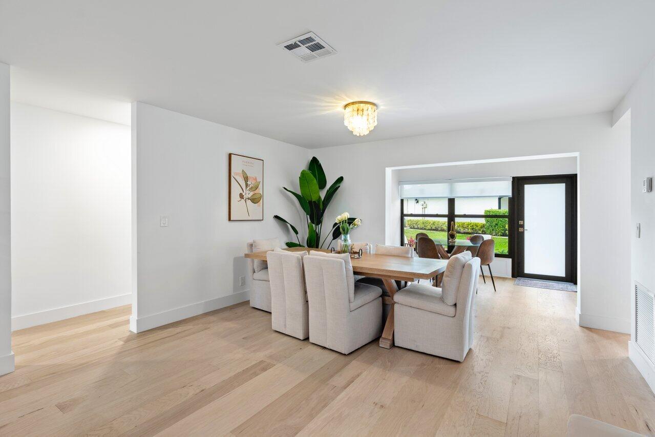 4872 Dovewood Circle A