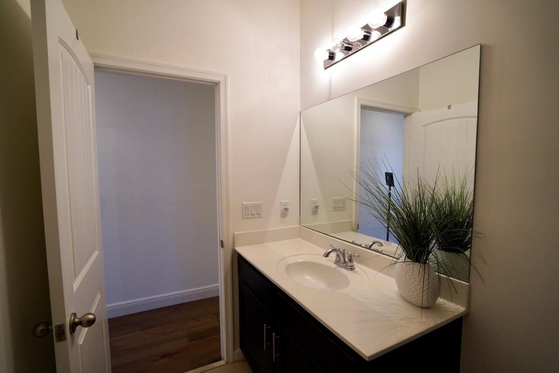 363 SE 1st Drive, Deerfield Beach