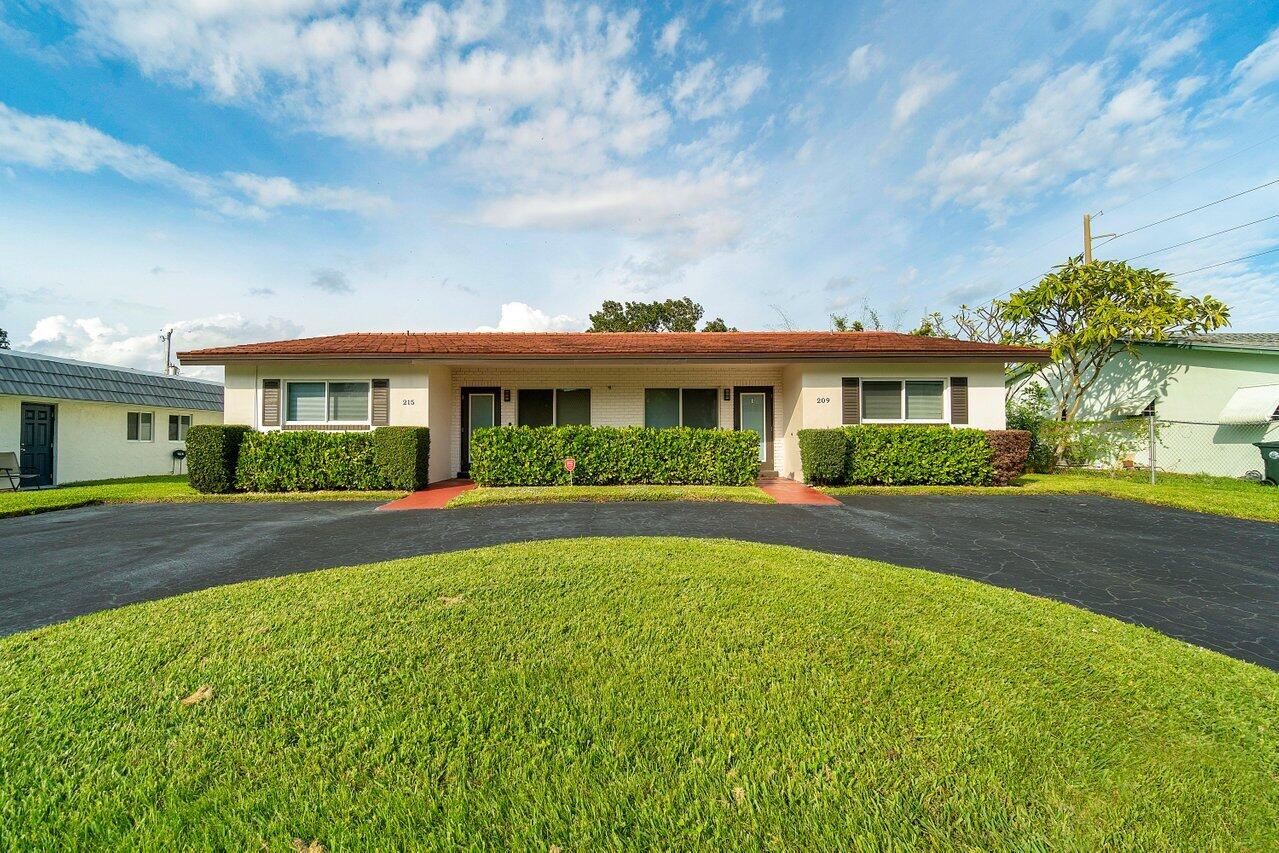209 SW 6th Street 209, Boca Raton Unit: 209