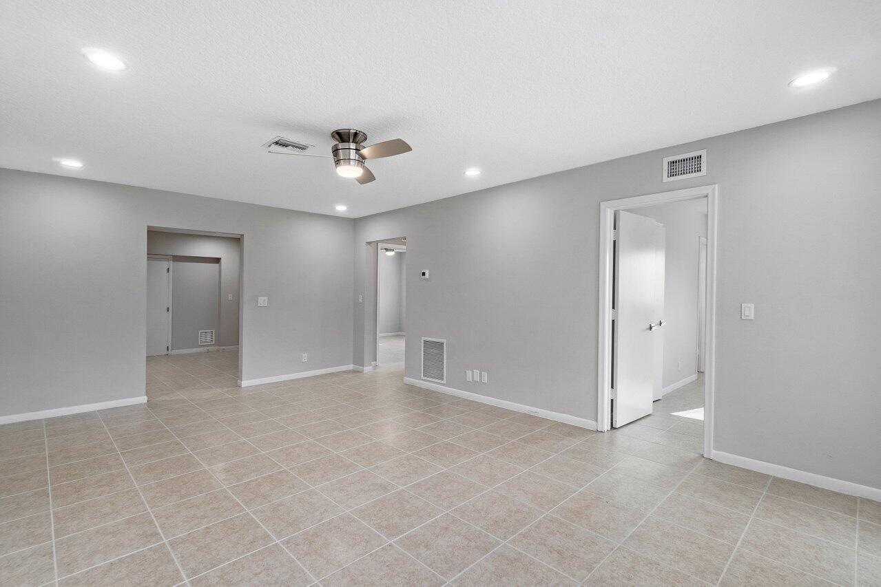 209 SW 6th Street 209, Boca Raton Unit: 209