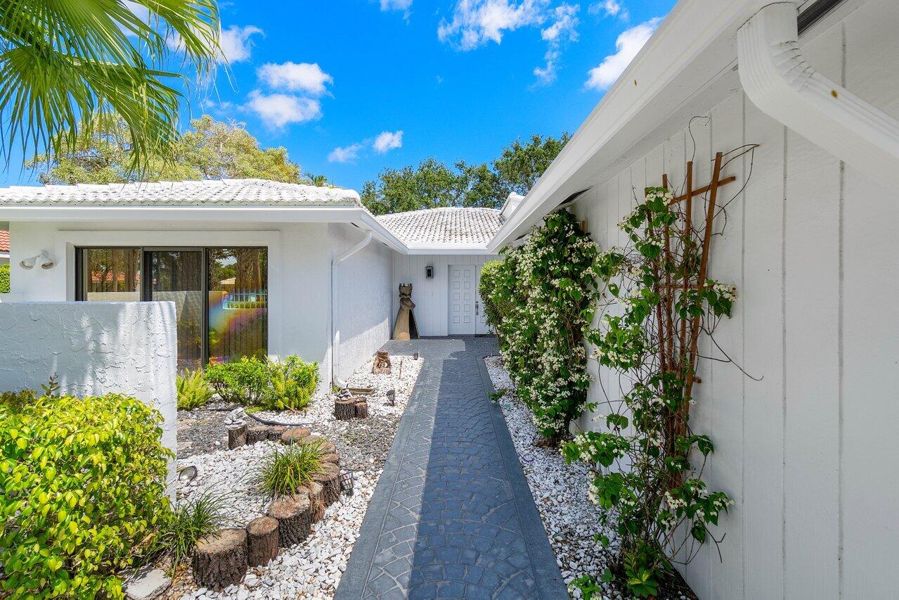 3 Estate Drive
