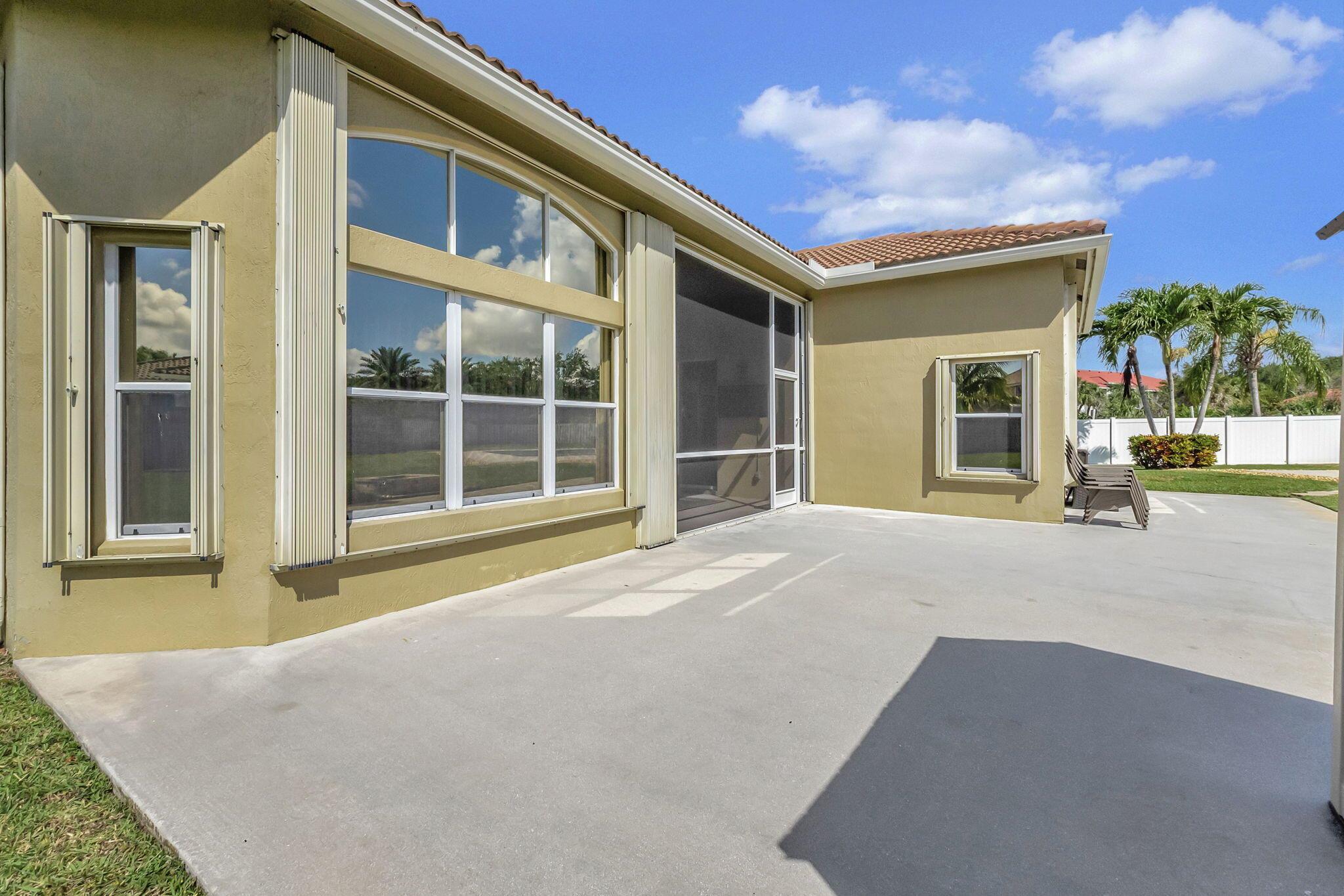 6055 Indian Forest Circle