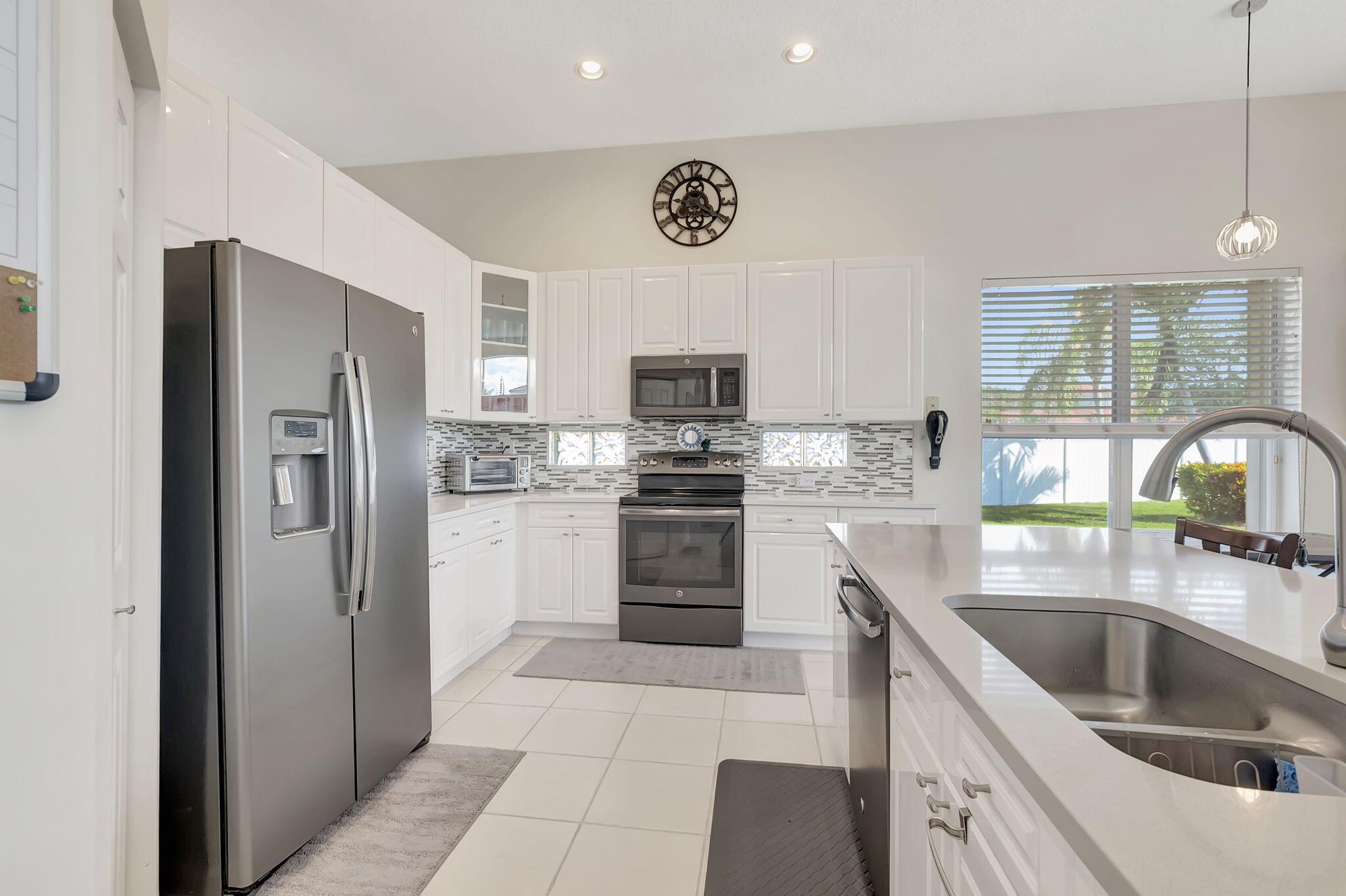 6055 Indian Forest Circle