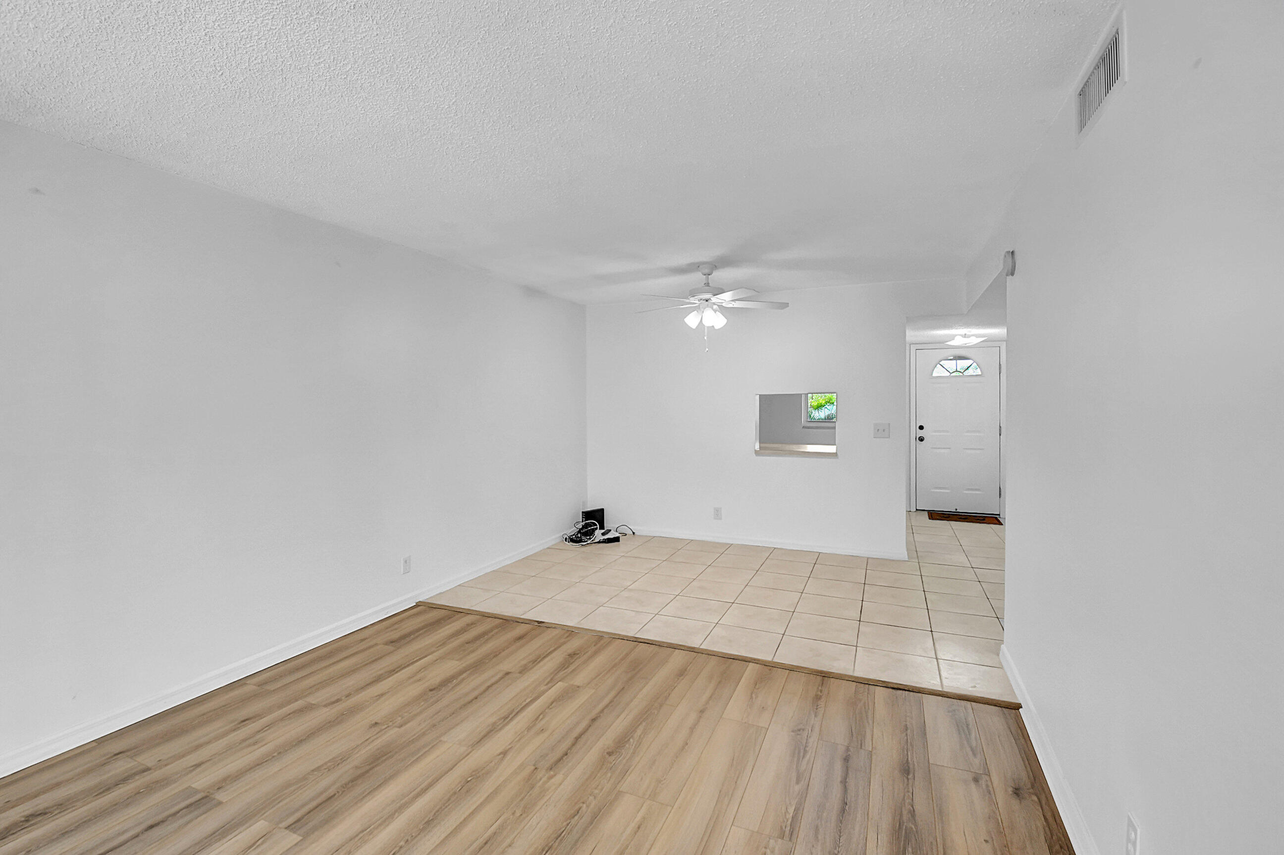 2400 NE 1st Lane 3070, Boynton Beach Unit: 3070
