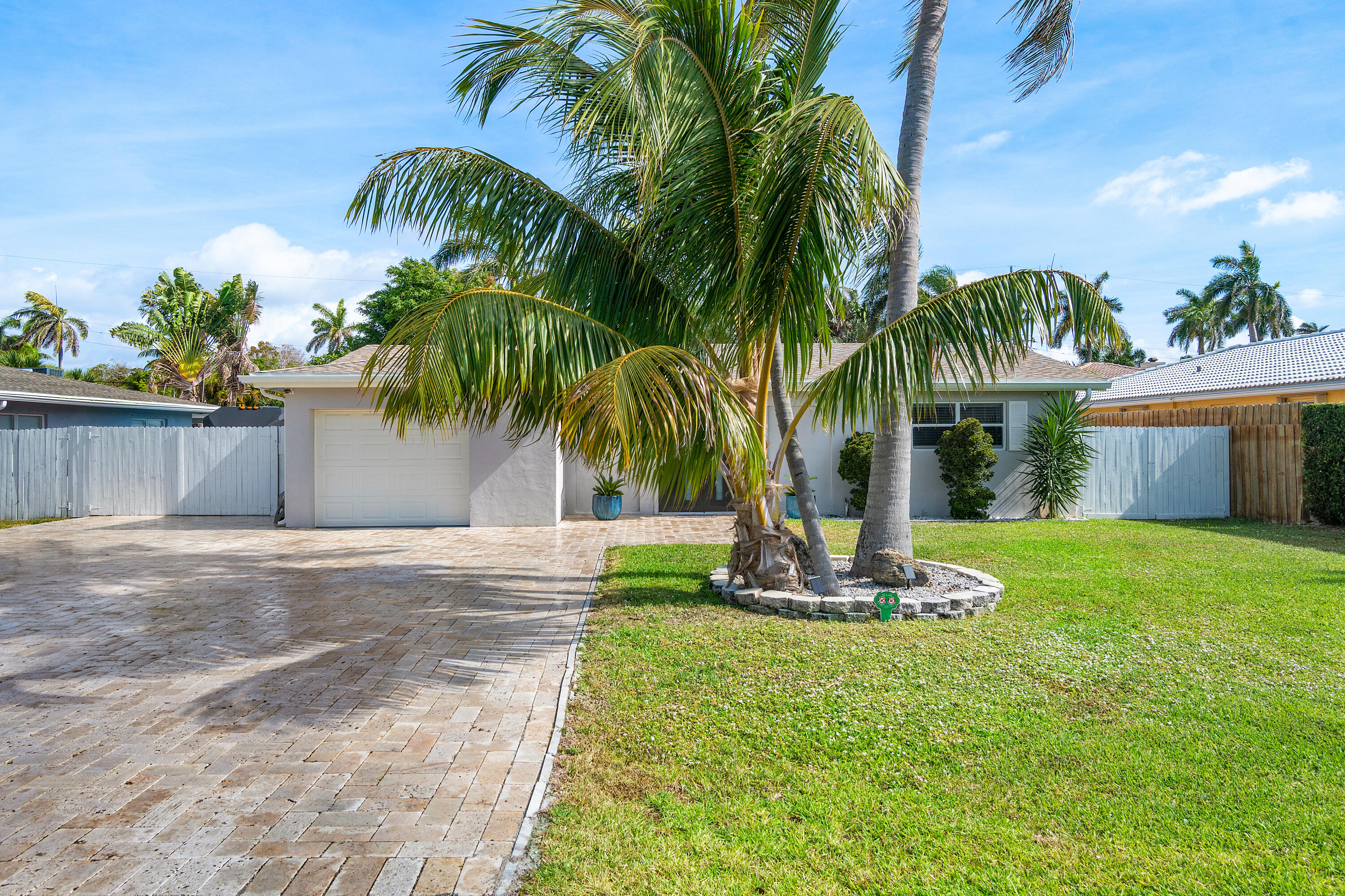 637 Las Palmas Park, Boynton Beach