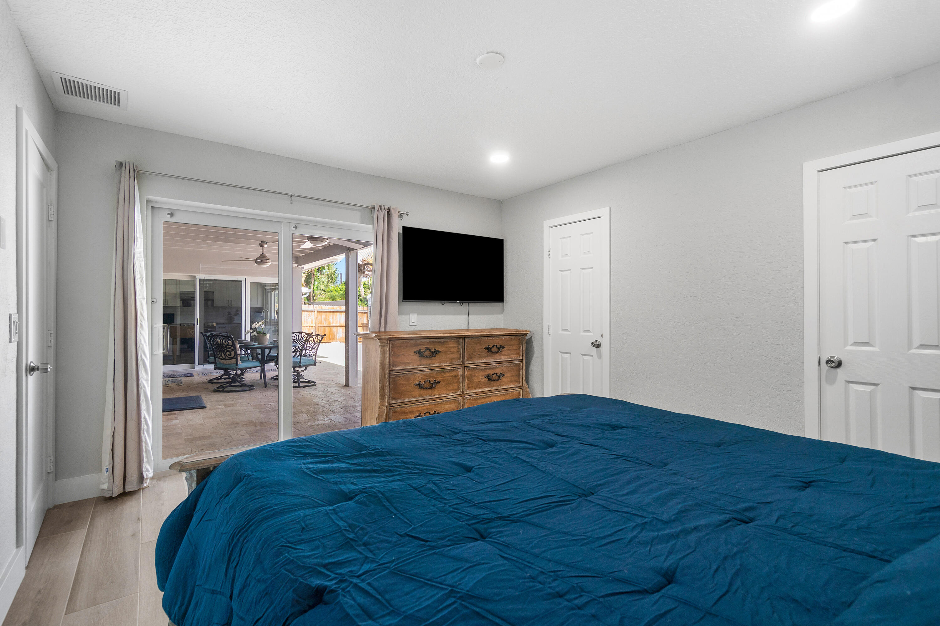 637 Las Palmas Park, Boynton Beach