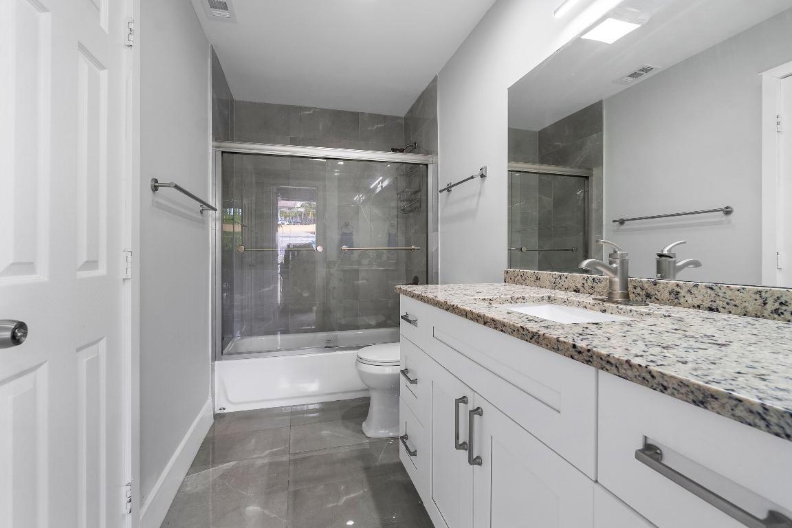 637 Las Palmas Park, Boynton Beach