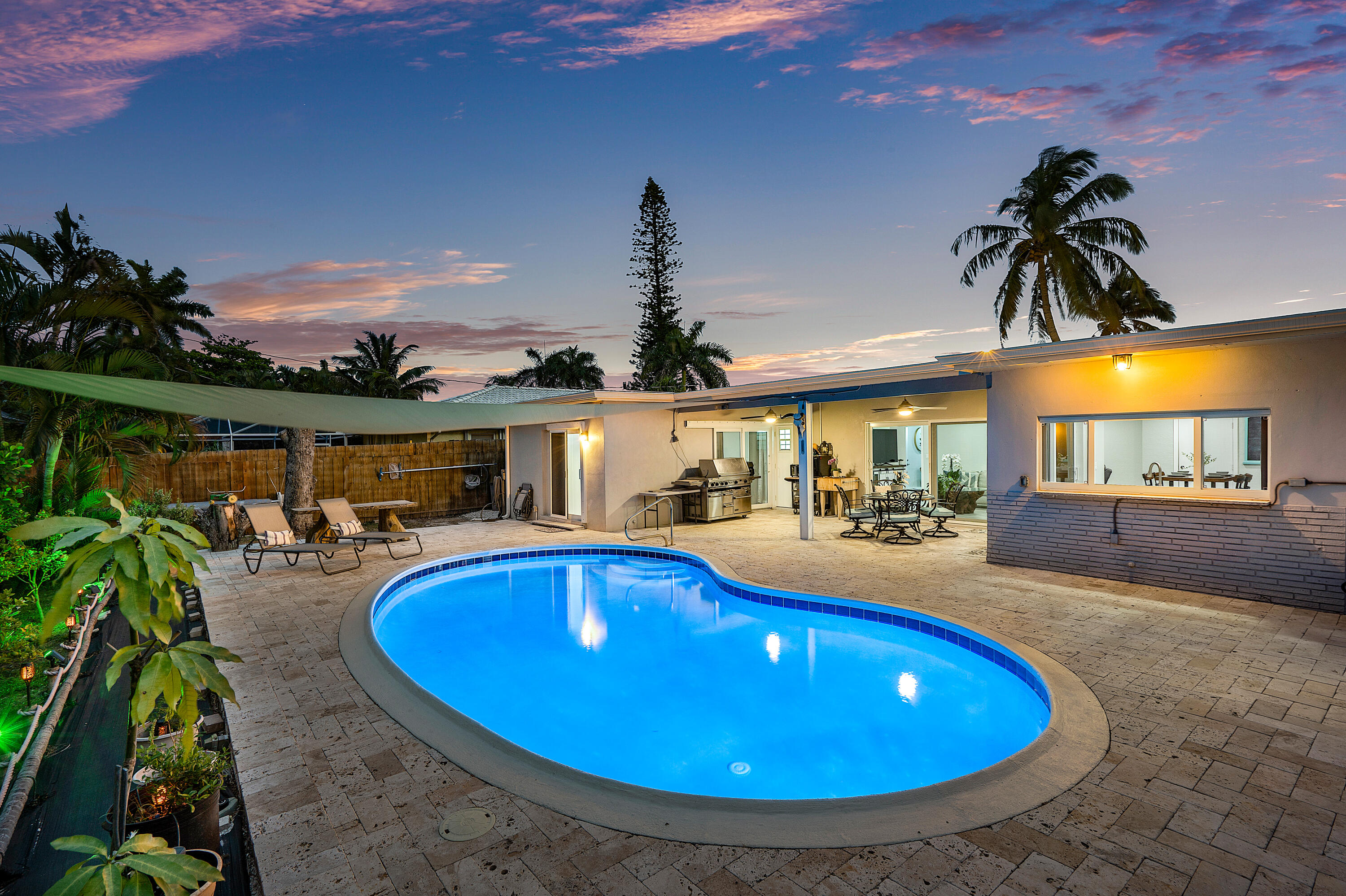 637 Las Palmas Park, Boynton Beach