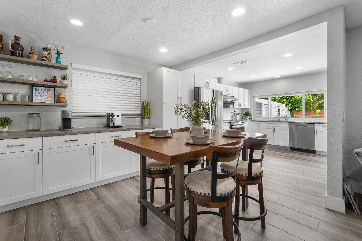 637 Las Palmas Park, Boynton Beach