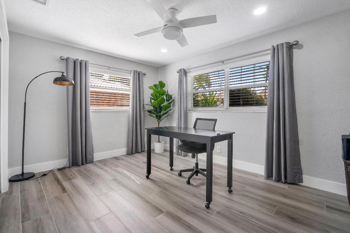 637 Las Palmas Park, Boynton Beach