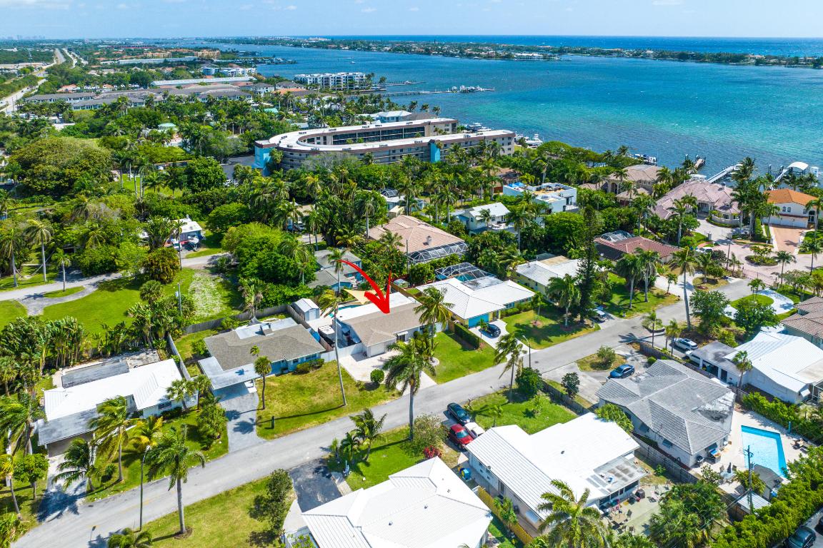 637 Las Palmas Park, Boynton Beach