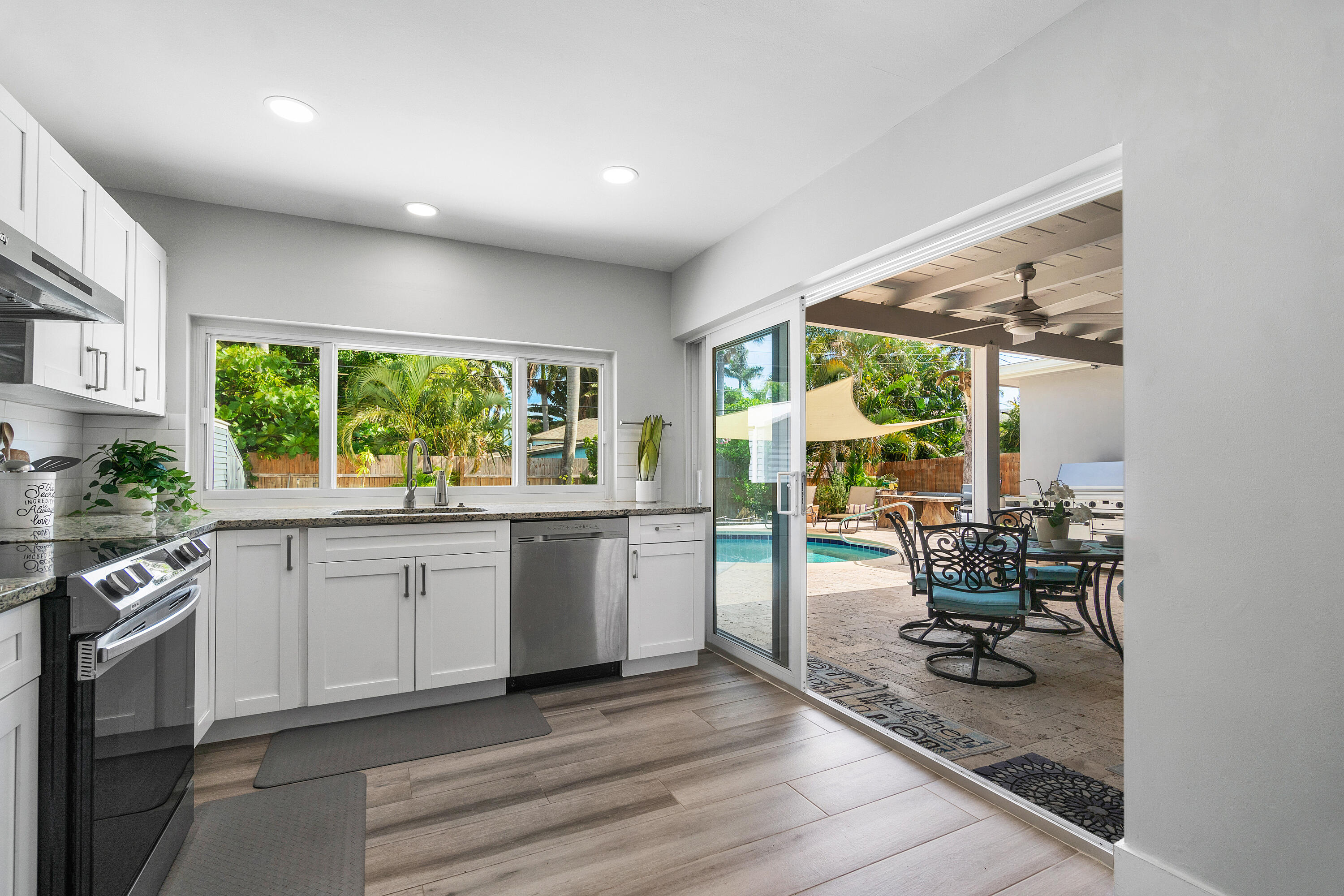 637 Las Palmas Park, Boynton Beach