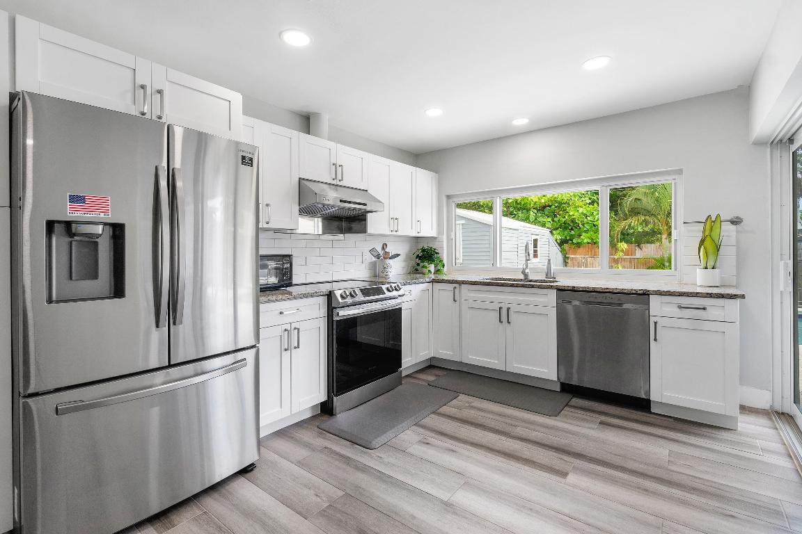 637 Las Palmas Park, Boynton Beach