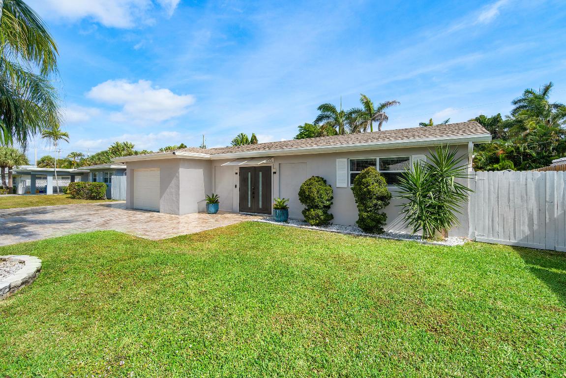 637 Las Palmas Park, Boynton Beach
