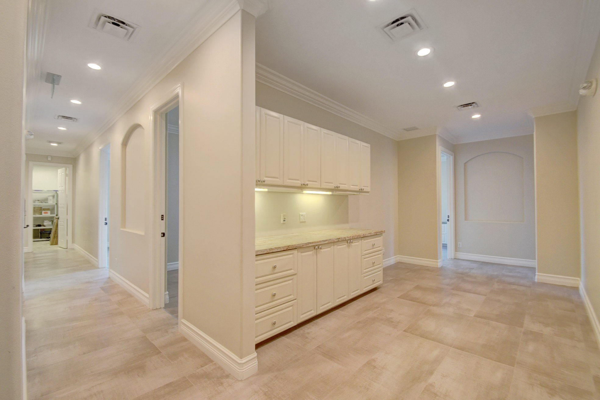 205 NE 5th Ter Terrace