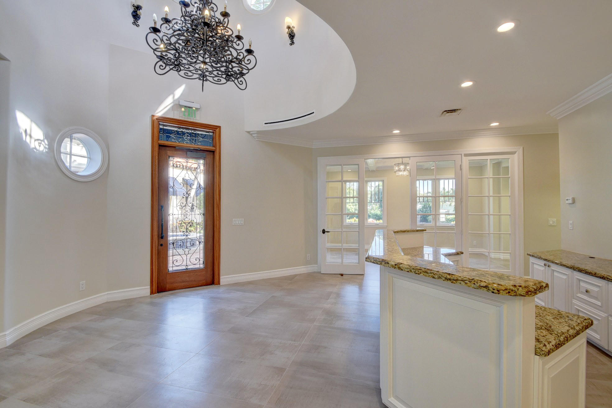 205 NE 5th Ter Terrace