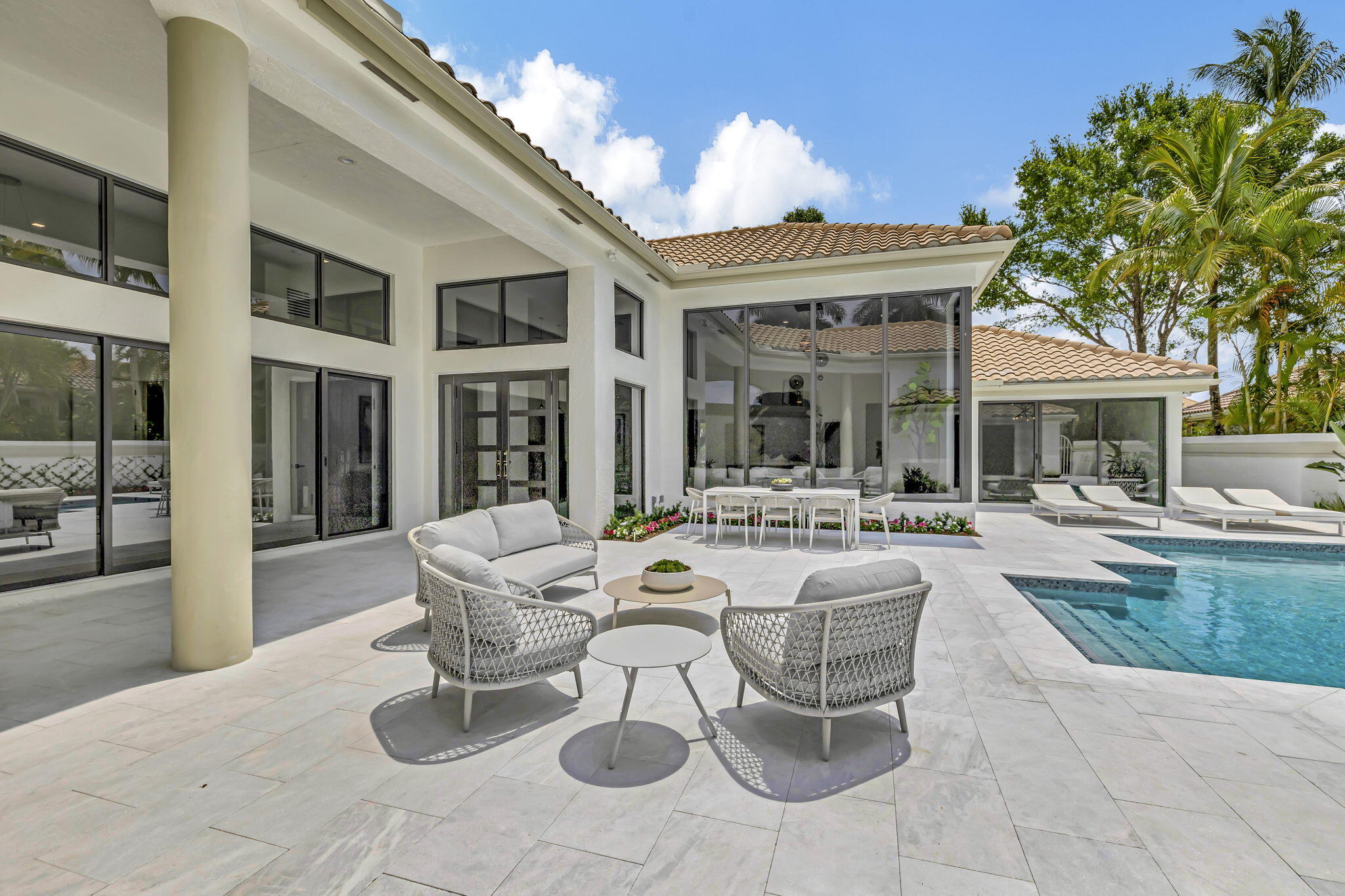 2518 NW 64th Boulevard