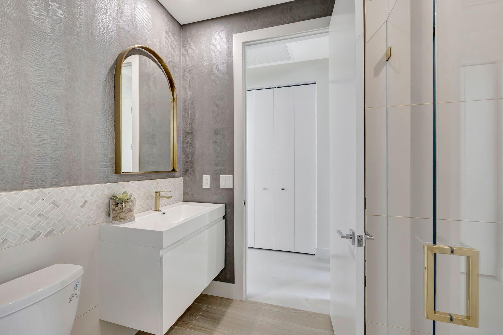 2518 NW 64th Boulevard