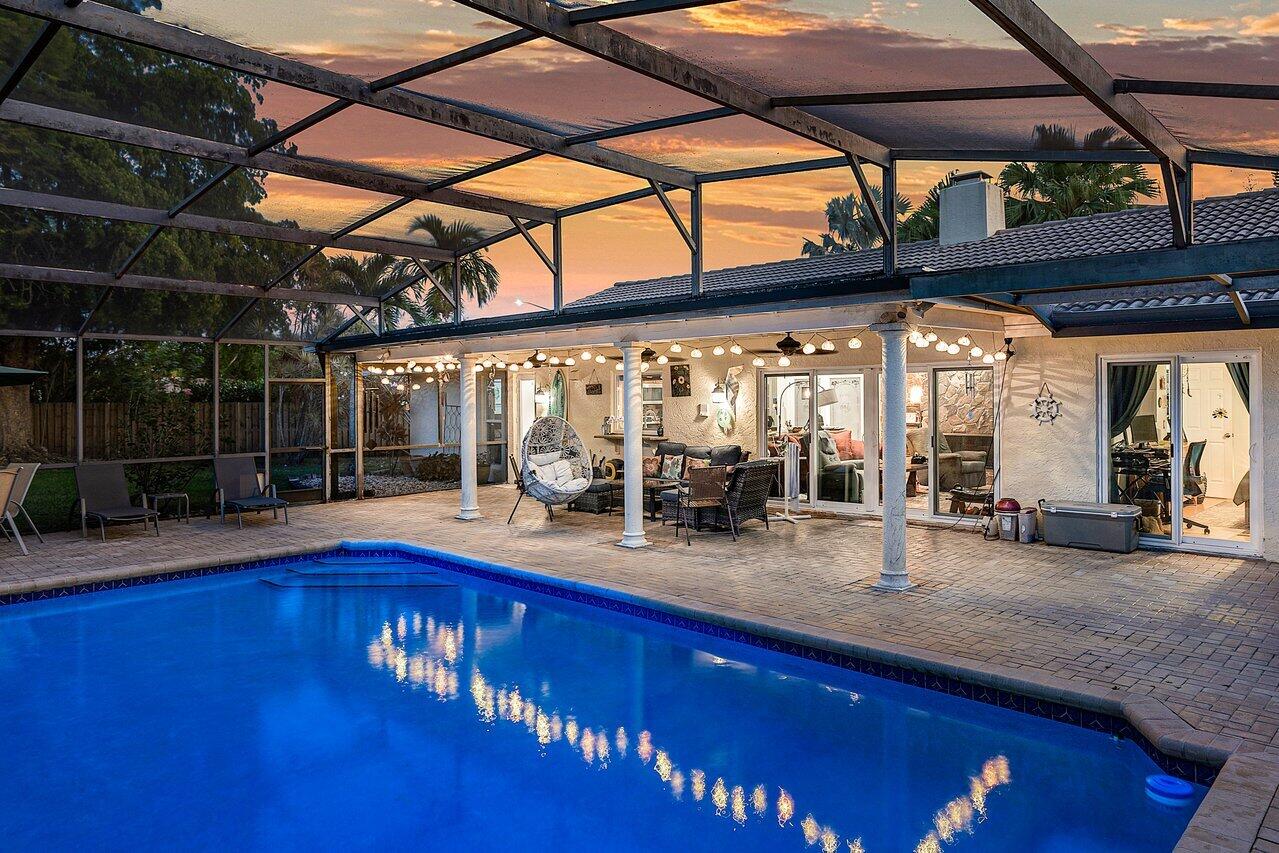 8411 NW 20 Place