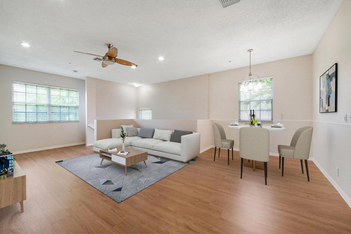 107 Lighthouse Circle H, Tequesta Unit: H