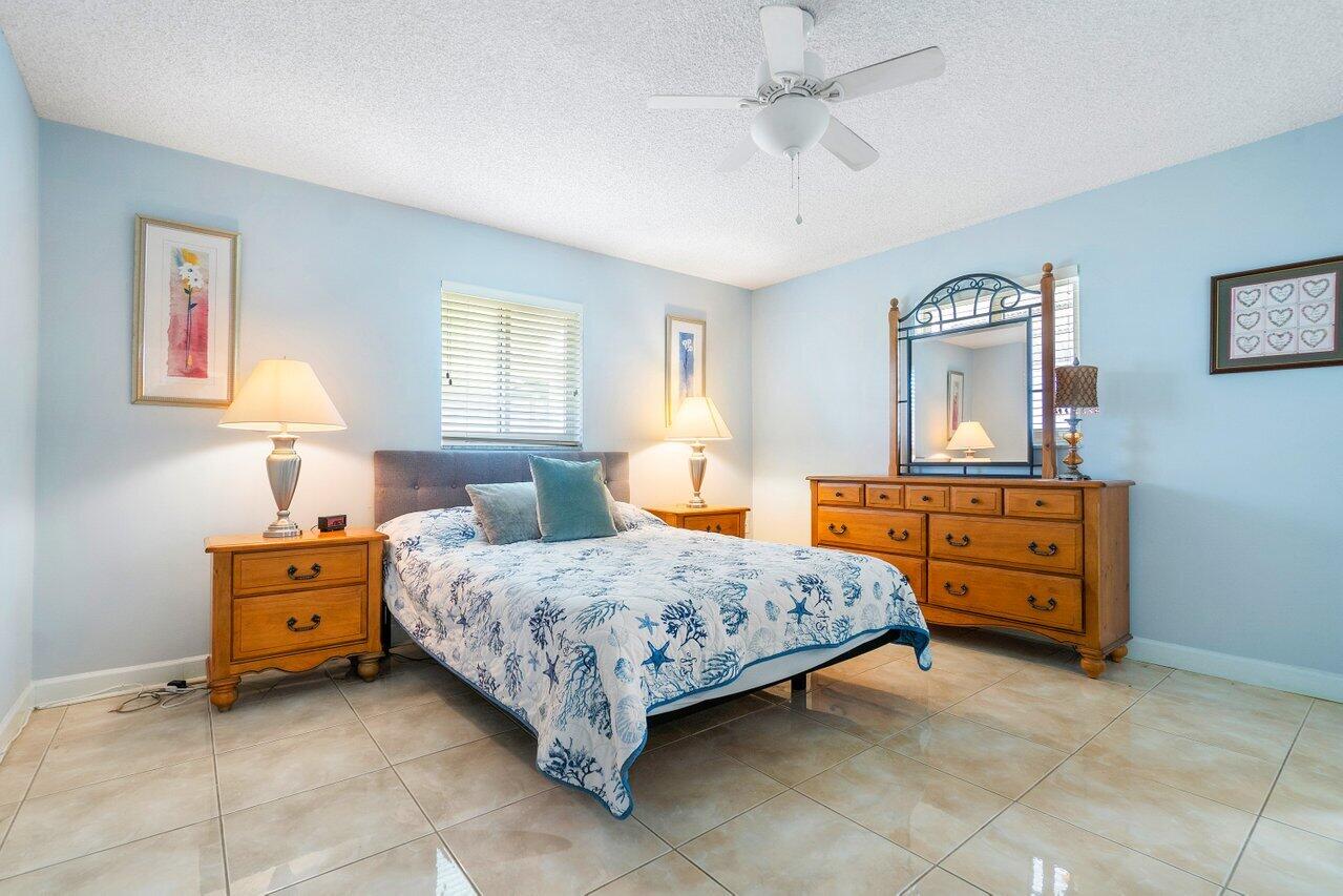 1985 Campanelli Boulevard