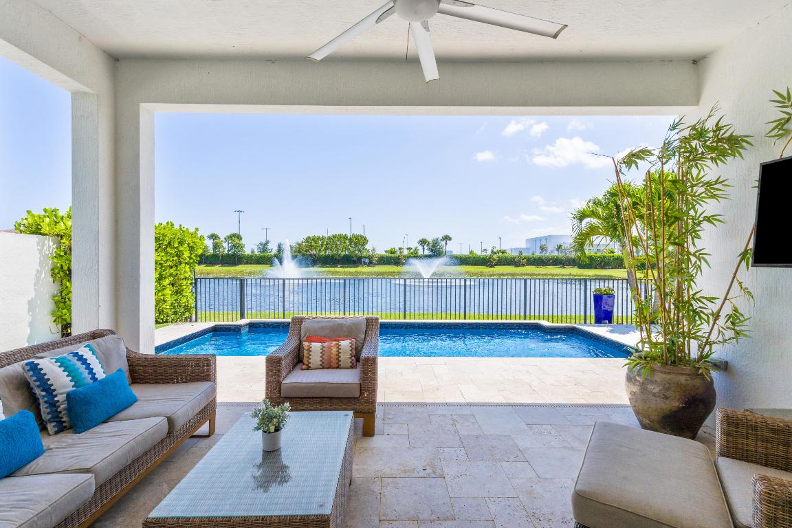 8896 Kingsmoor Way, Lake Worth