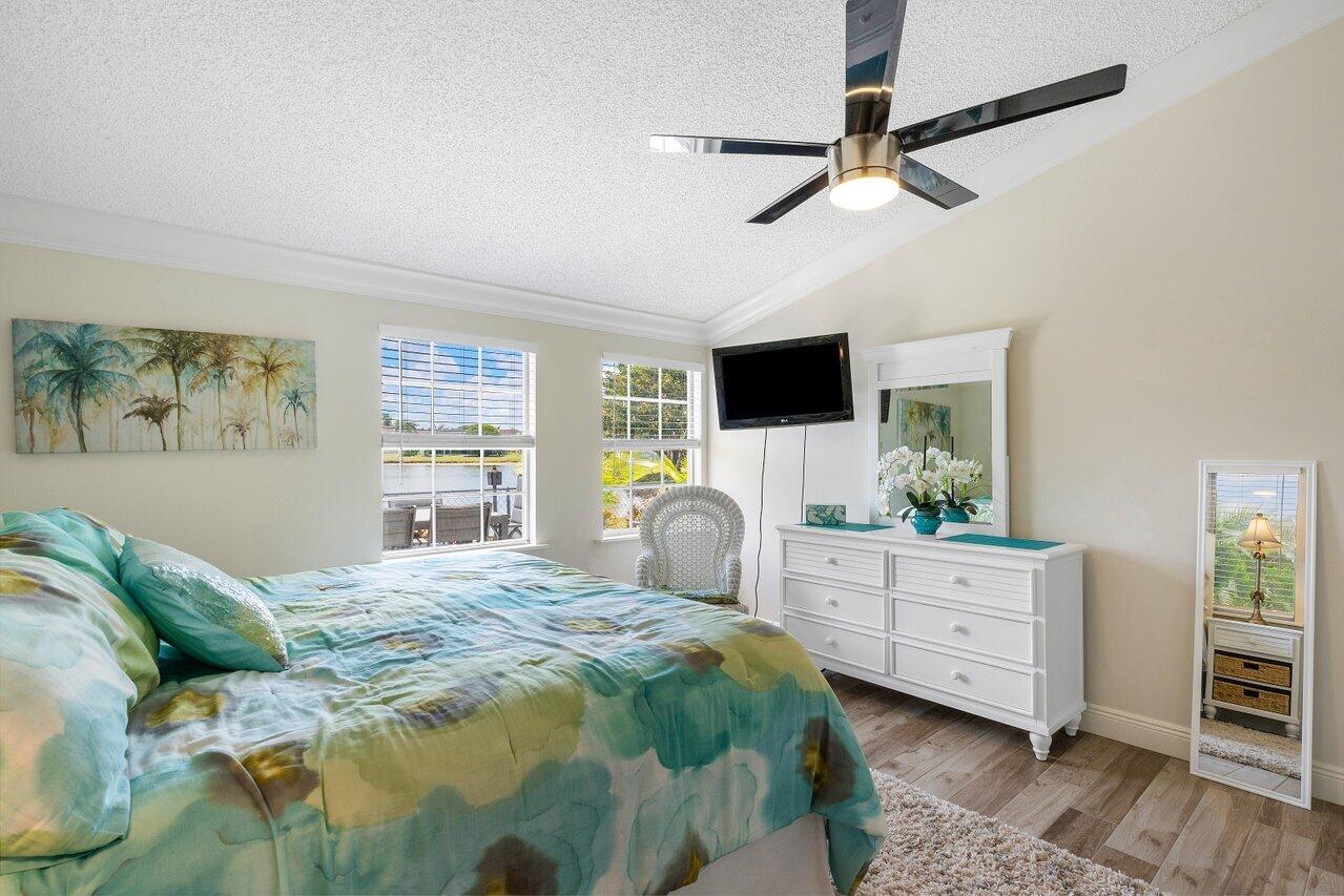 5565 Pebble Brook Lane