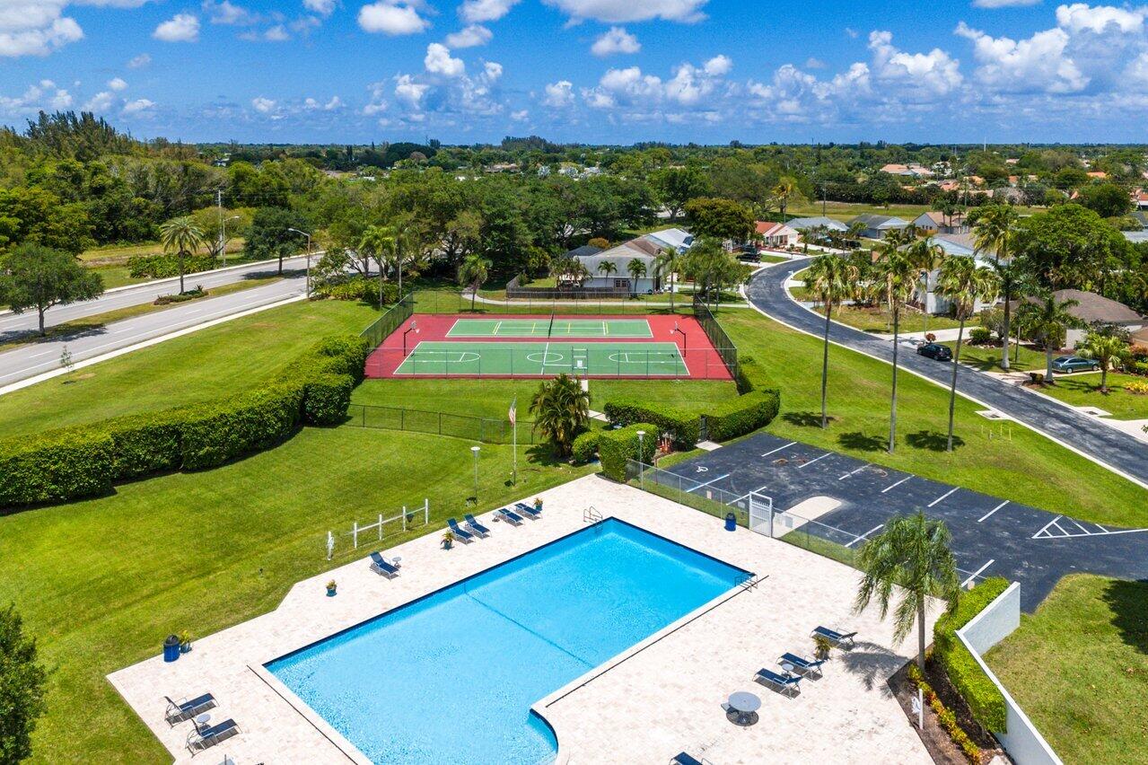 5565 Pebble Brook Lane