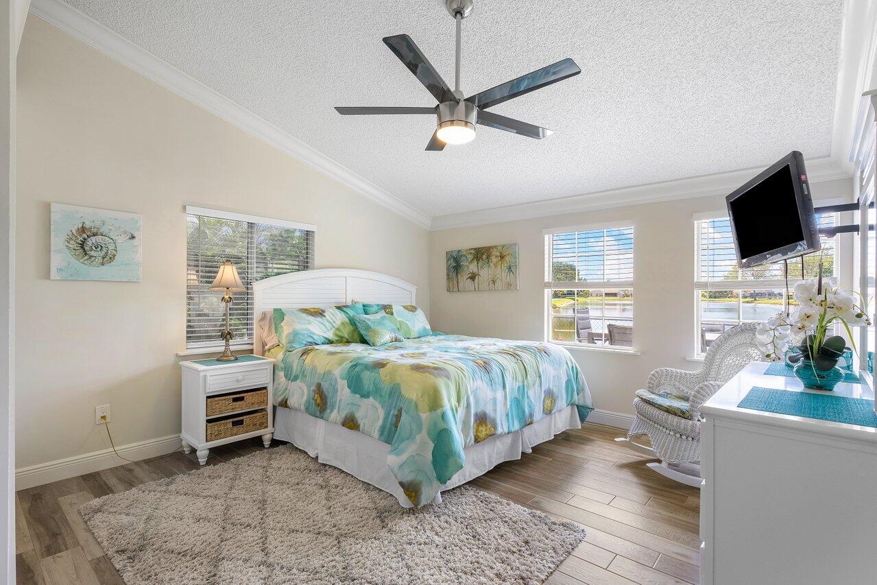 5565 Pebble Brook Lane