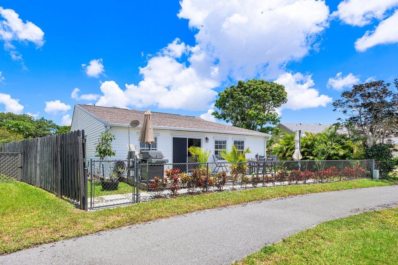 5565 Pebble Brook Lane