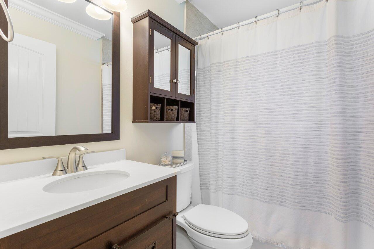 5565 Pebble Brook Lane