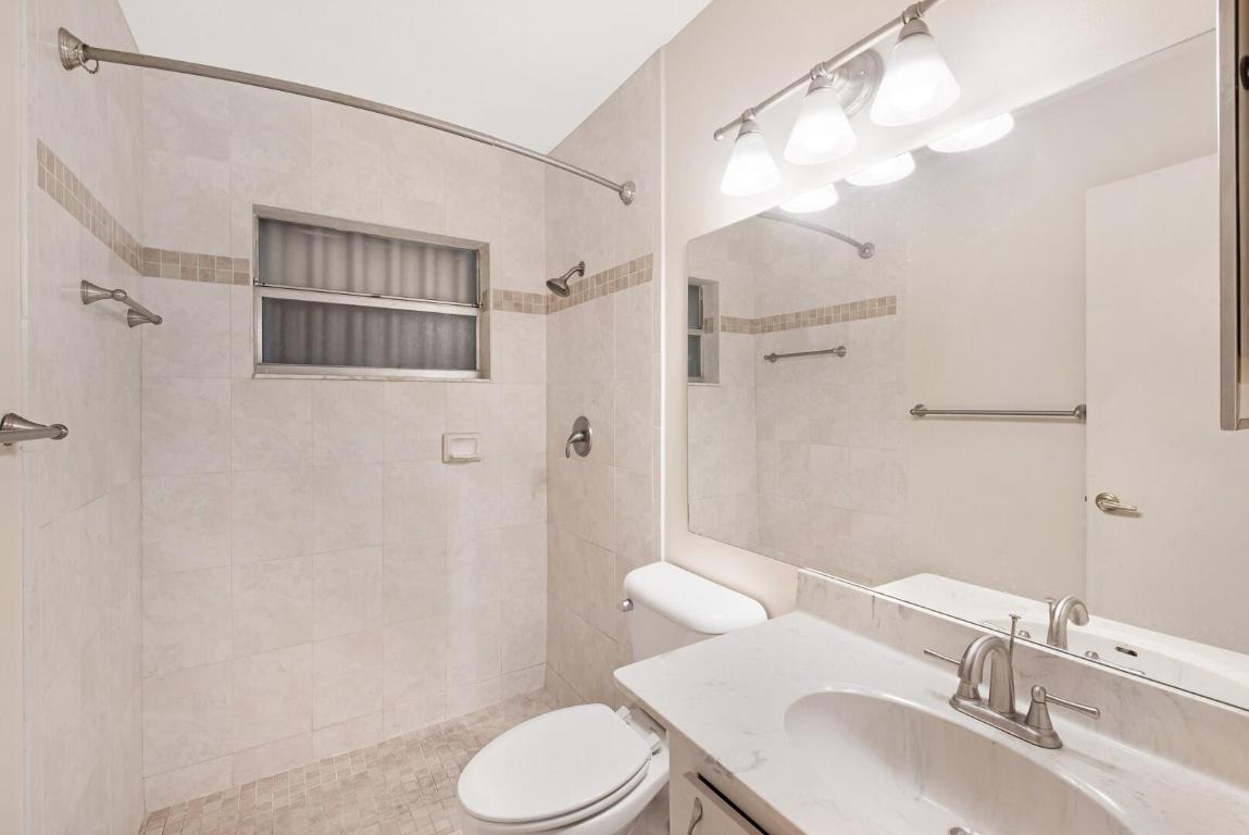 7195 Pine Manor Drive, Lake Worth