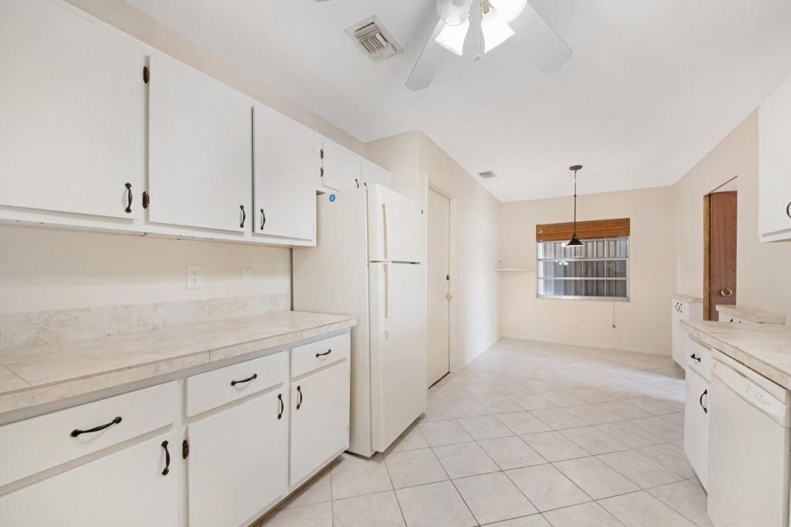 7195 Pine Manor Drive, Lake Worth