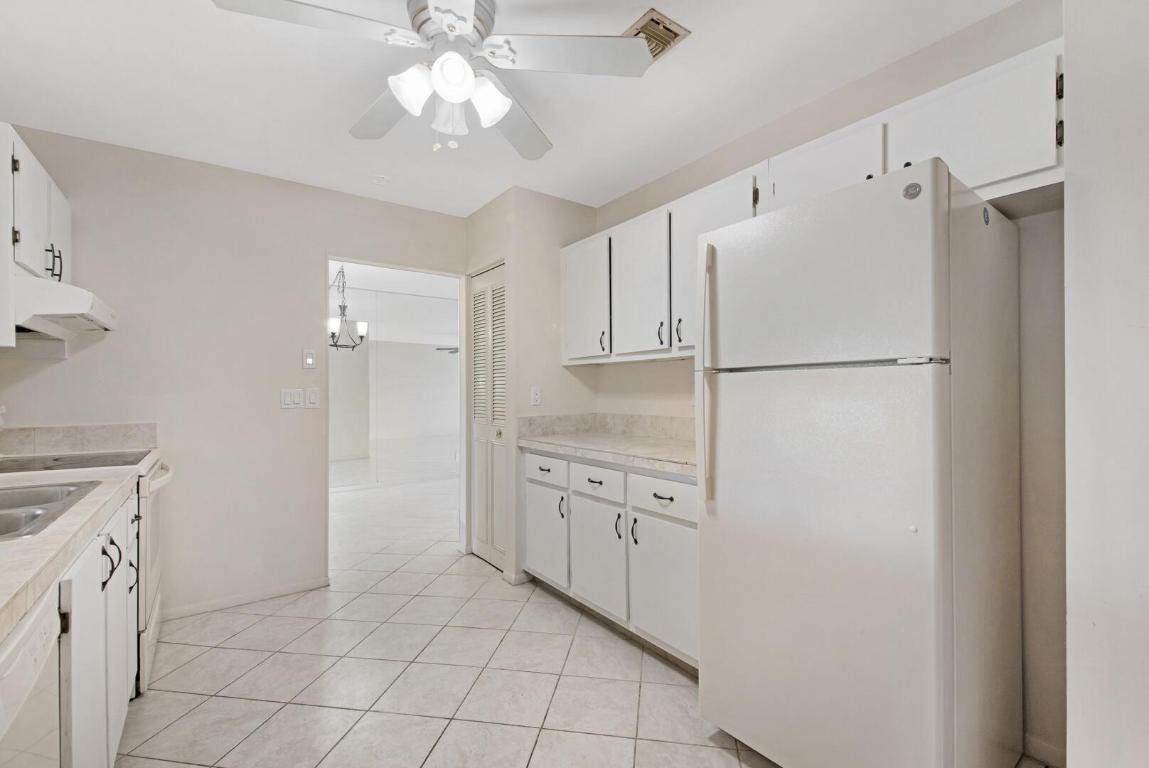 7195 Pine Manor Drive, Lake Worth