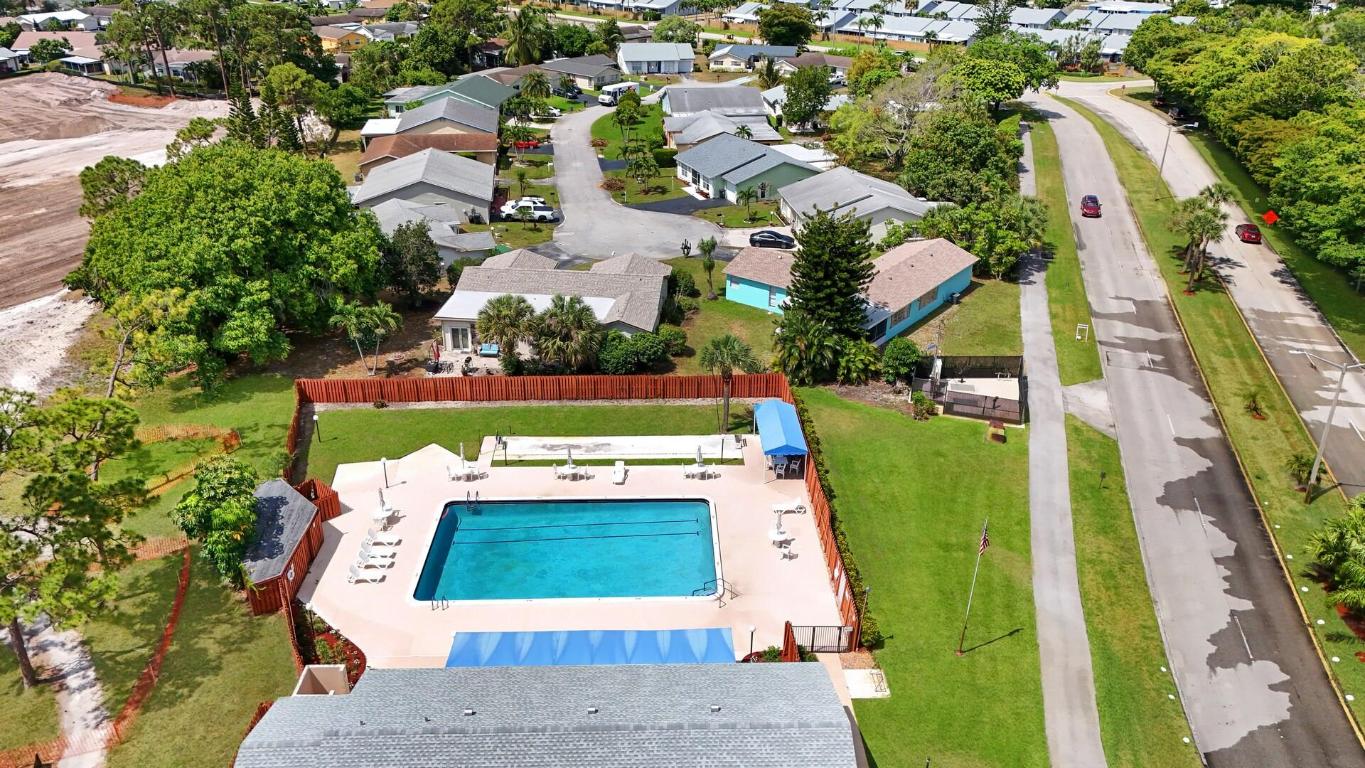 7195 Pine Manor Drive, Lake Worth