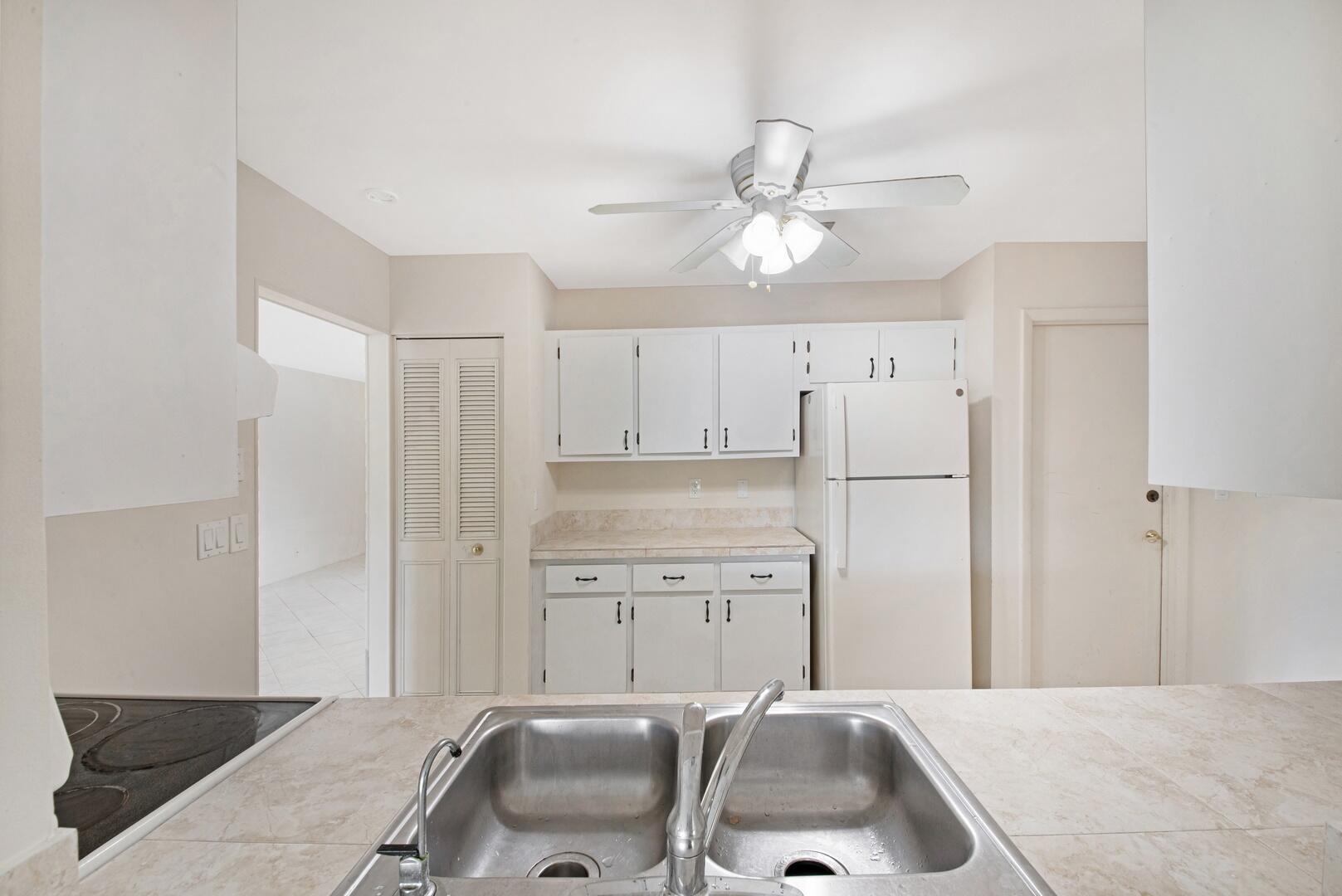 7195 Pine Manor Drive, Lake Worth