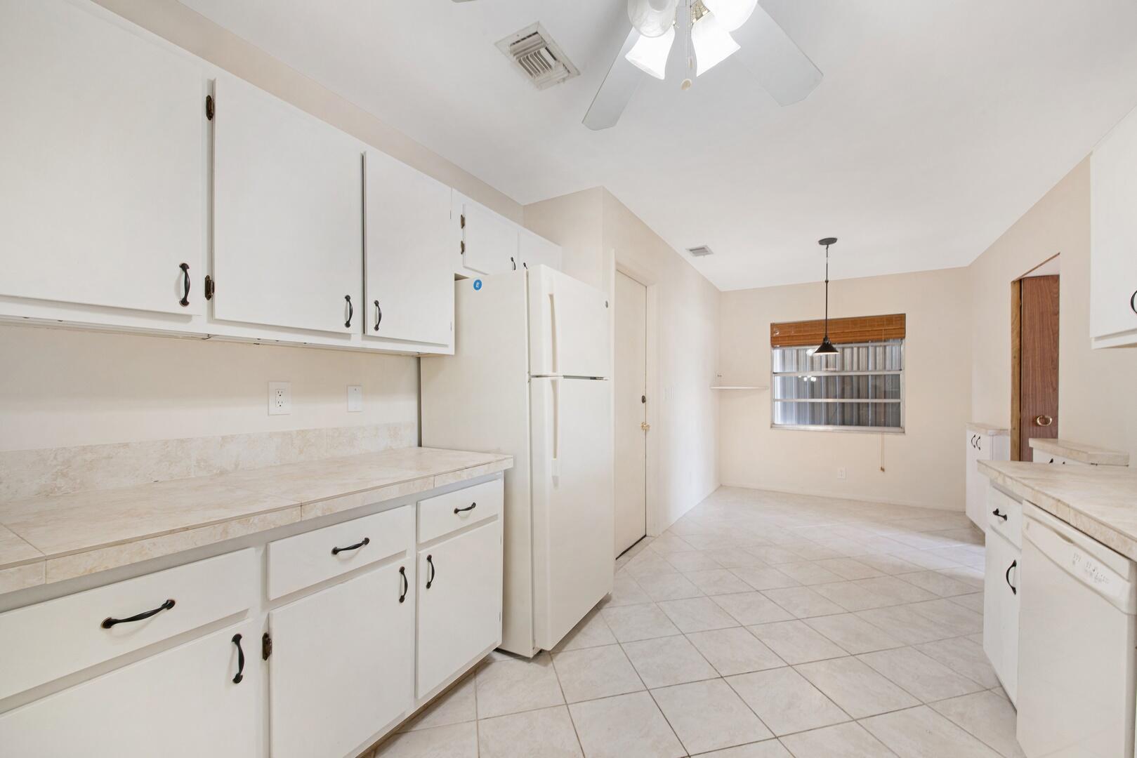 7195 Pine Manor Drive, Lake Worth