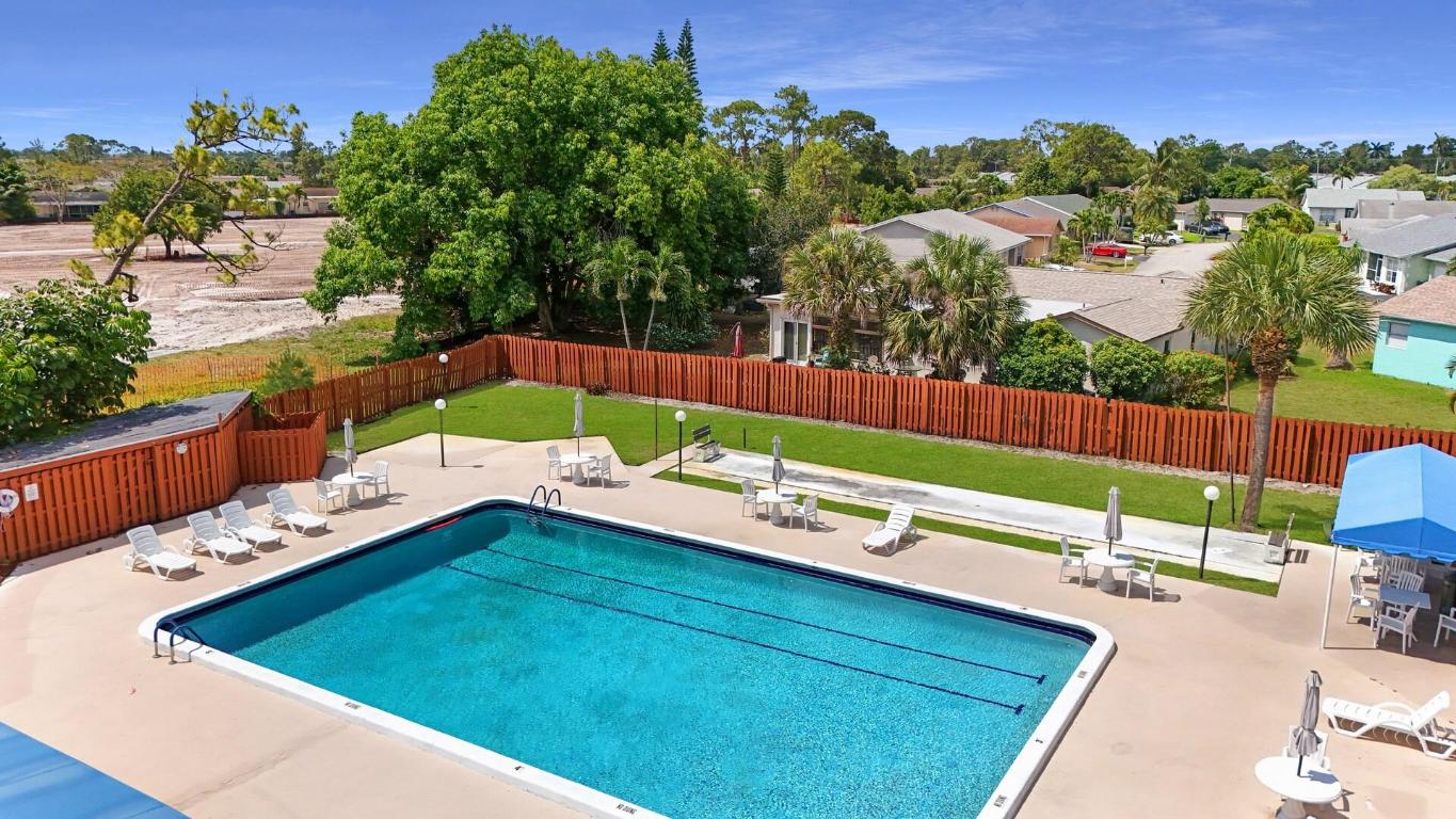 7195 Pine Manor Drive, Lake Worth