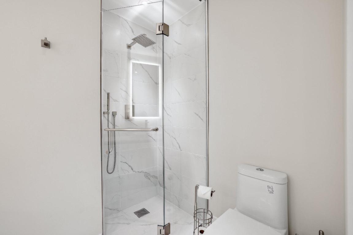 3100 N Ocean Drive 1103p