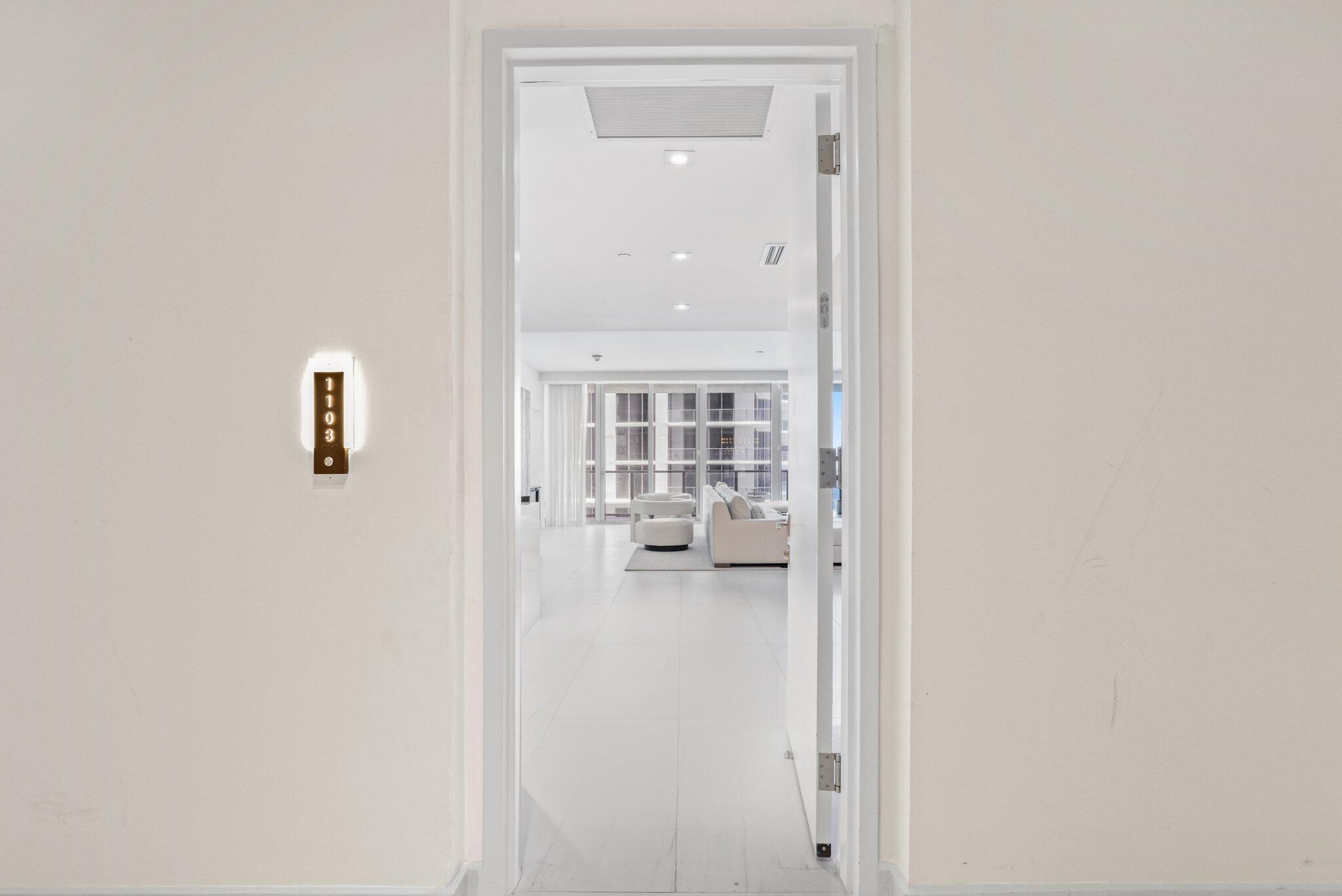 3100 N Ocean Drive 1103p