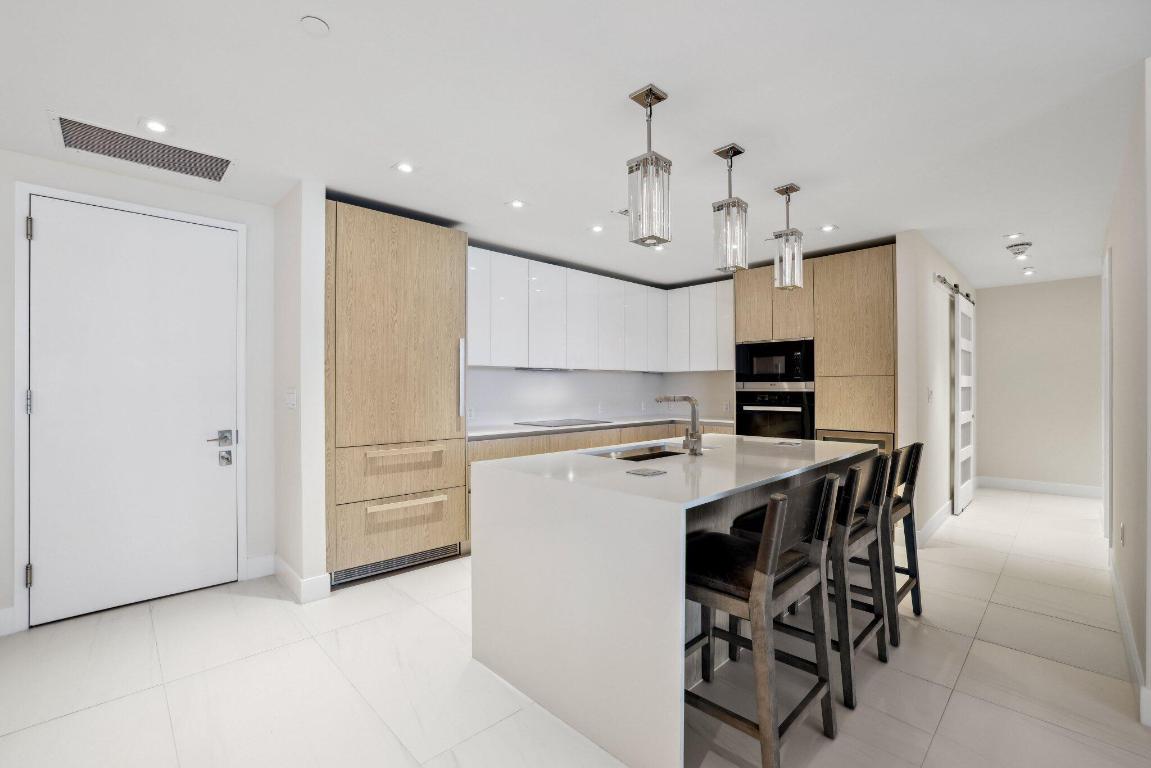 3100 N Ocean Drive 1103p