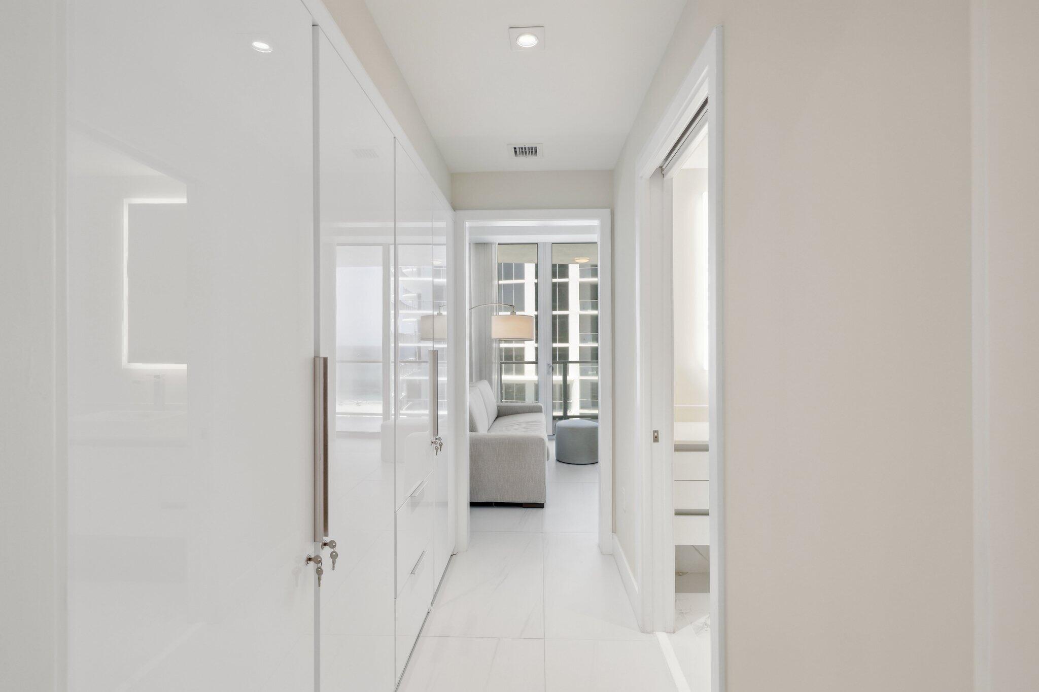 3100 N Ocean Drive 1103p